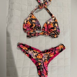 Volcom bikini size s